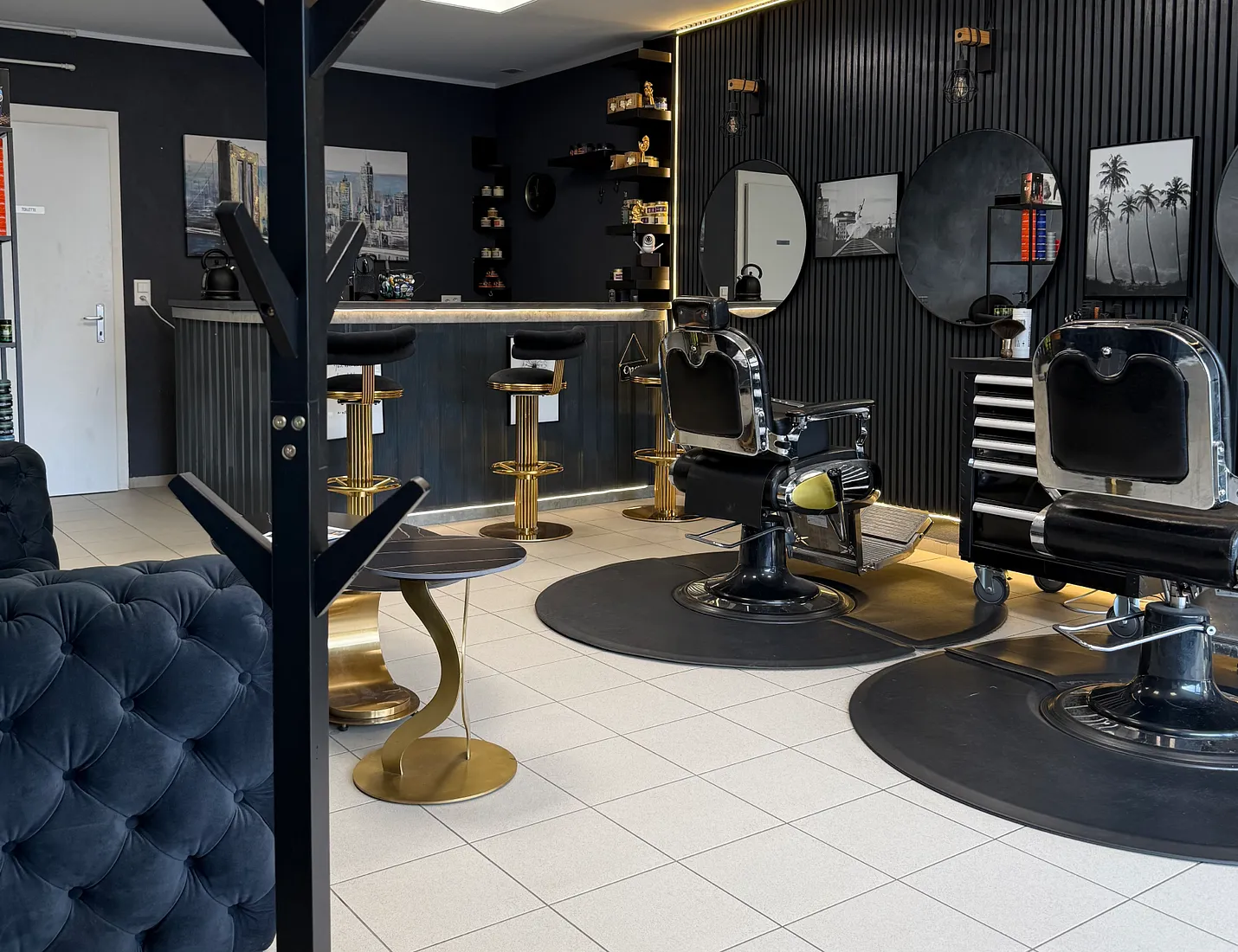 Intérieur du salon Versco Barber à Courtepin